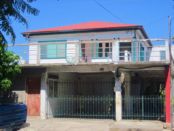 Casa en renta en Valle Escondido, Lázaro Cárdenas, Michoacán – 3 recámaras, 200 m²
