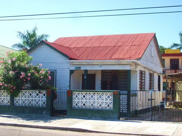 Casa en venta en Ignacio Zaragoza, Poza Rica, Veracruz – 4 recámaras, 180 m²