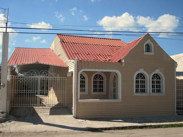 Casa en venta en San Felipe, Tampico, Tamaulipas – 4 recámaras, 190 m²