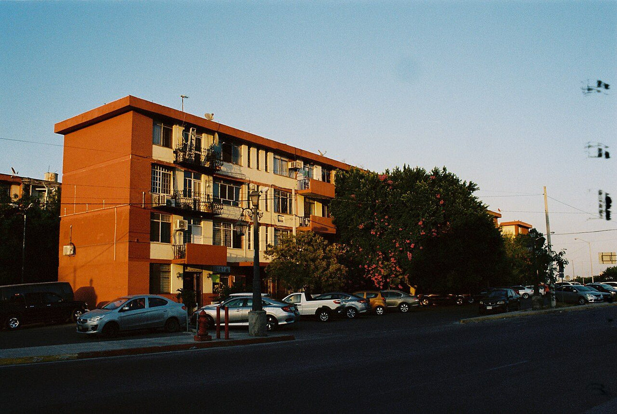 Foto ilustrativa: edificio (anuncio de ejemplo)